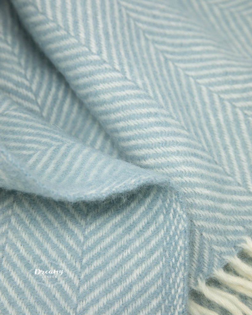 Soft Blue Thick Wool Blanket, chunky soft blue blanket, pure wool - dreamylondon